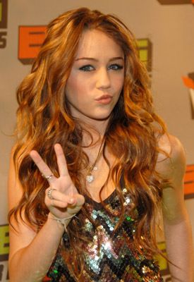 miley-cyrus-peacesadfsf.jpg